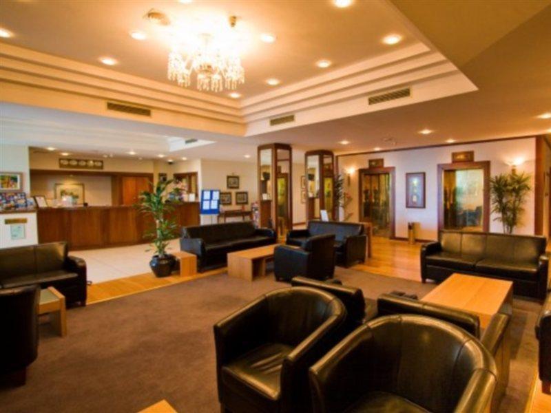 Maldron Hotel Merrion Road Dublin Exterior foto